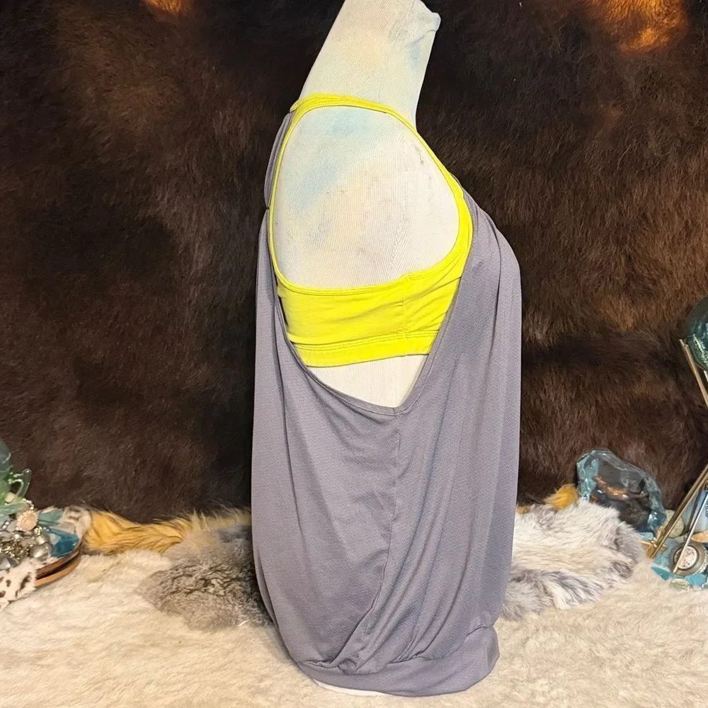Gray and Yellow Women's Top M (6002)